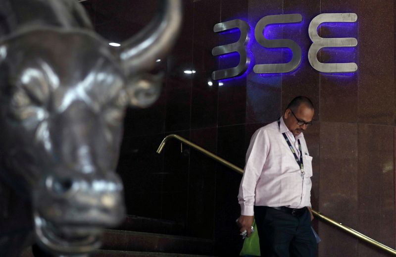 India shares higher at close of trade; Nifty 50 up 0.33%