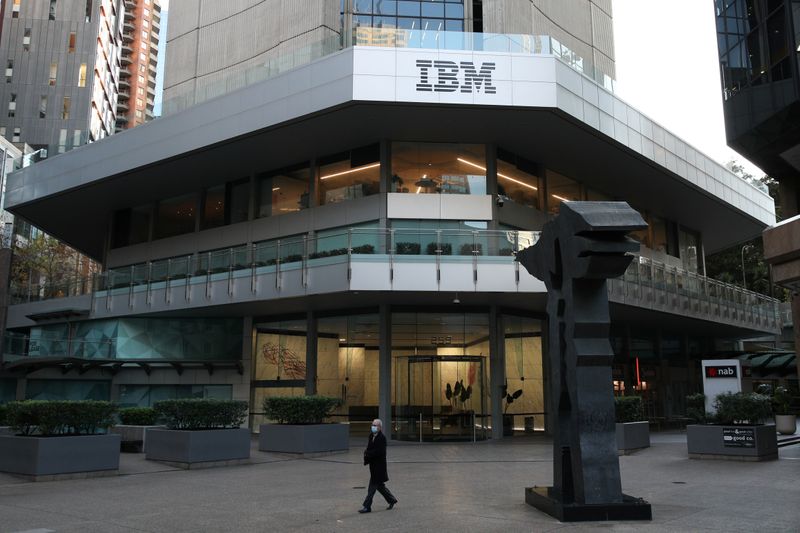 IBM Gains as Cloud Drives Best Sales Growth in 10 Years