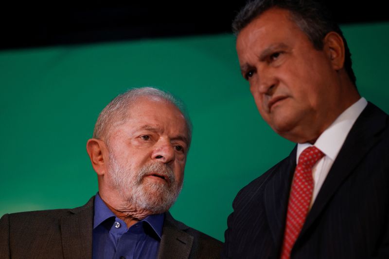 &copy; Reuters Ninguém sorri cortando gastos, mas Lula tem compromisso fiscal, diz ministro da Casa Civil