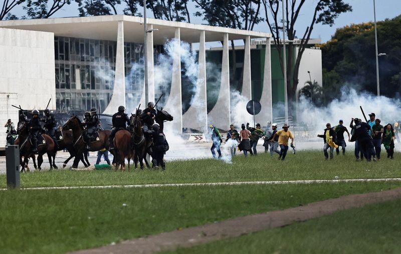 Sociedade Civil entrega recomendações para CPMI do dia 8 de janeiro