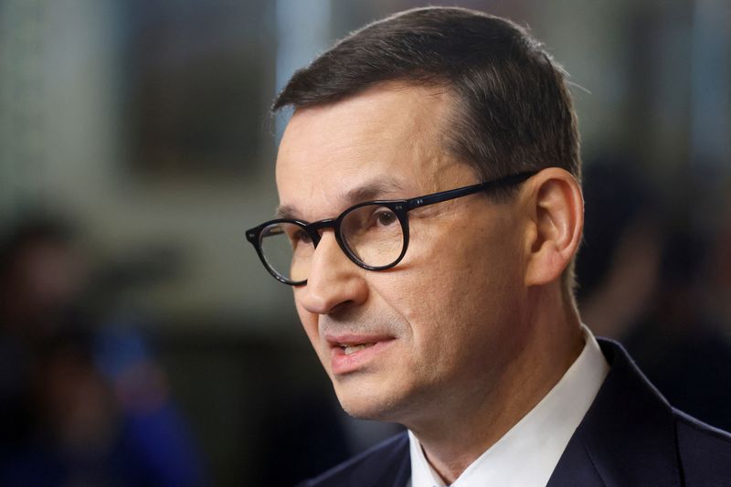 &copy; Reuters Tusk w expose: Rząd nie będzie szukał oszczędności w kieszeniach Polaków