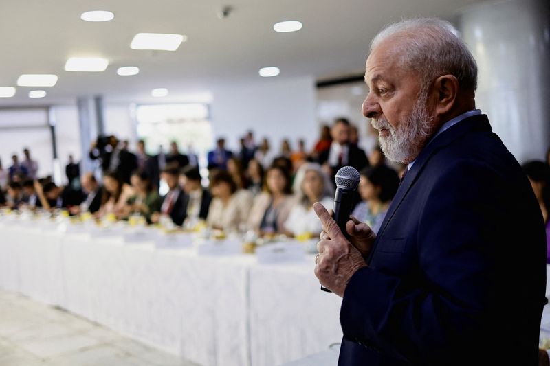 &copy; Reuters Lula visita frigorífico em Campo Grande e encontra empresários de montadoras em São Paulo