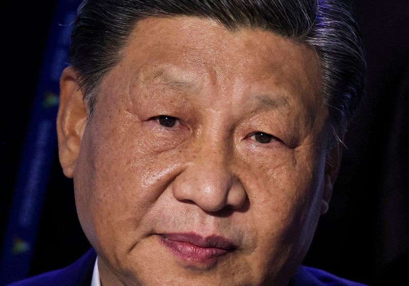 &copy; Reuters Xi Jinping diz a premiê da Holanda que avanço chinês superará restrições de tecnologia