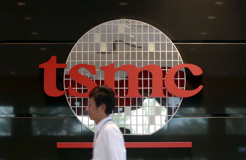 &copy; Reuters Las acciones de la taiwanesa TSMC caen un 6,72 % ante las perspectivas tibias de 2024