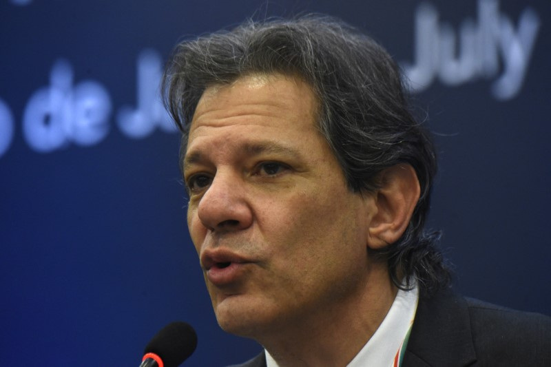 &copy; Reuters Haddad diz que reunião com Barroso é para falar sobre Marco Legal de Garantias