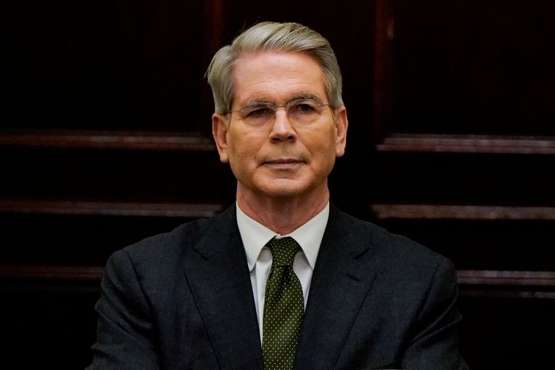 &copy; Reuters Bessent cobra corte de juros do Fed e fala em início de discussões sobre sucessor de Powell
