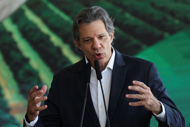 &copy; Reuters Haddad: Temos compromisso com metas fiscais, entregaremos em 4 anos melhor resultado desde 2015