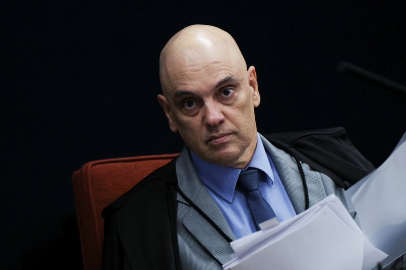 Embaixada dos EUA critica Moraes após ameaça a bancos