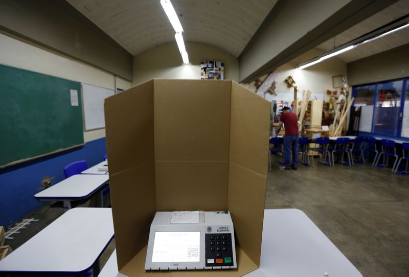 Número de eleitores no exterior cresce 39%, diz TSE