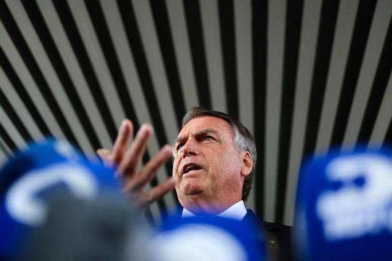 &copy; Reuters Nikolas critica Moraes por prisão de Bolsonaro: “Qual foi o motivo?”