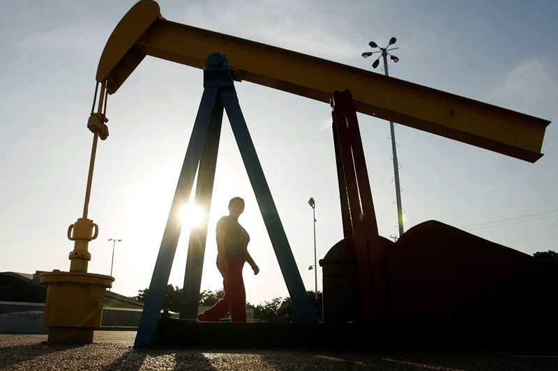 Crude oil drops on U.S. growth concerns