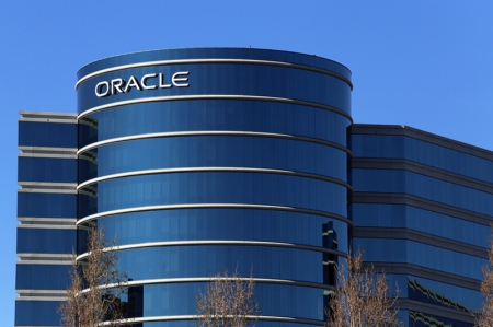 Oracle sees share price rise as institutional and insider ownership remains high