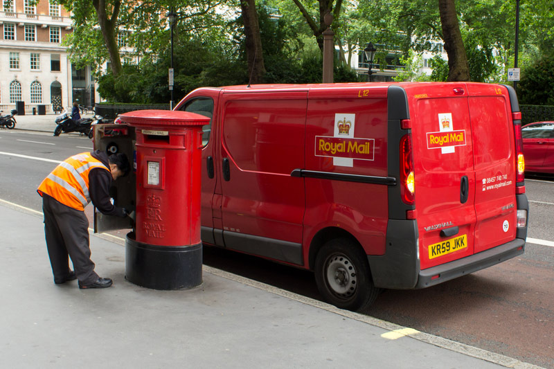 Royal Mail Berhentikan 6.000 Karyawan