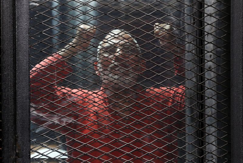 © Reuters. محمد بديع المرشد العام السابق لجماعة الإخوان المسلمين في صورة من أرشيف رويترز  