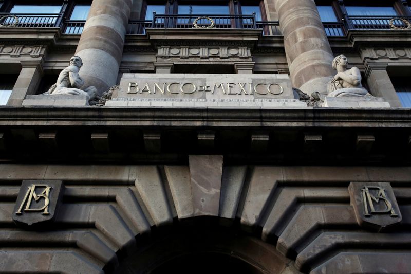 &copy; Reuters. FILE PHOTO: The logo of Mexico's Central Bank (Banco de Mexico) is seen at its building in downtown Mexico City, Mexico February 28, 2019. REUTERS/Daniel Becerril/File Photo