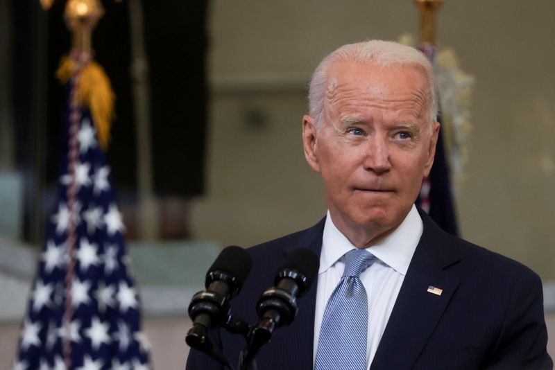 &copy; Reuters. FILE PHOTO: U.S. President Joe Biden pauses as he delivers remarks on actions to protect voting rights in a speech at National Constitution Center in Philadelphia, Pennsylvania, U.S., July 13, 2021. REUTERS/Leah Millis 