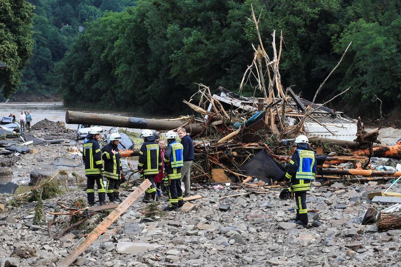&copy; Reuters. Quatre personnes sont mortes et de nombreuses autres sont portées manquantes jeudi en Allemagne après l'effondrement de six maisons provoqué au cours de la nuit par des inondations et de fortes pluies, a déclaré la police. /Photo prise le 15 juillet 