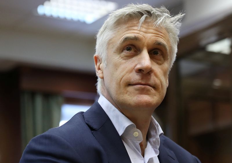 &copy; Reuters. FILE PHOTO: U.S. investor and founder of the Baring Vostok private equity group Michael Calvey, who is under house arrest on suspicion of fraud, attends a court hearing in Moscow, Russia February 10, 2020. REUTERS/Evgenia Novozhenina