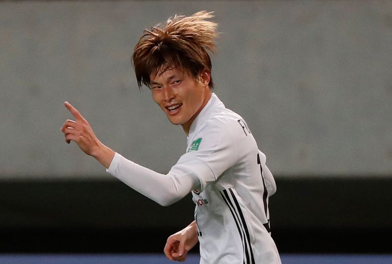 © Reuters. الياباني كيوجو فوروهاشي خلال مباراة بصورة من أرشيف رويترز.