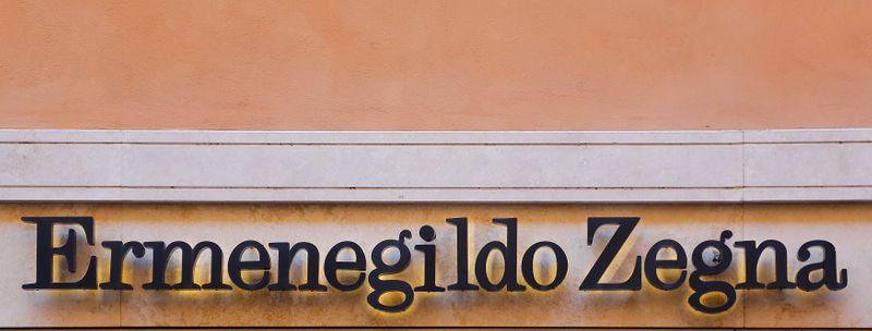 &copy; Reuters. Logo di Ermenegildo Zegna presso un negozio in centro a Roma, Italia, 10 febbraio 2016 REUTERS/Tony Gentile