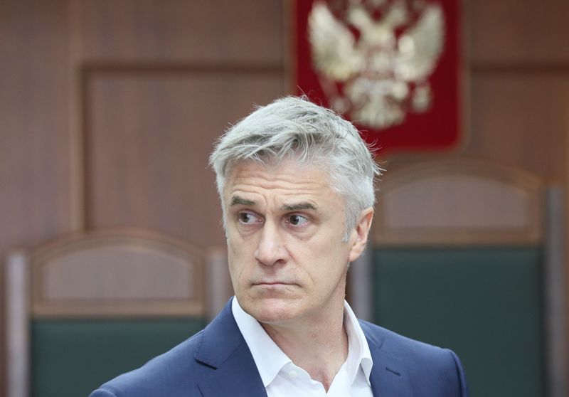 &copy; Reuters. FILE PHOTO: U.S. investor and founder of the Baring Vostok private equity group Michael Calvey, who is under house arrest on suspicion of fraud, attends a court hearing in Moscow, Russia August 15, 2019. REUTERS/Evgenia Novozhenina