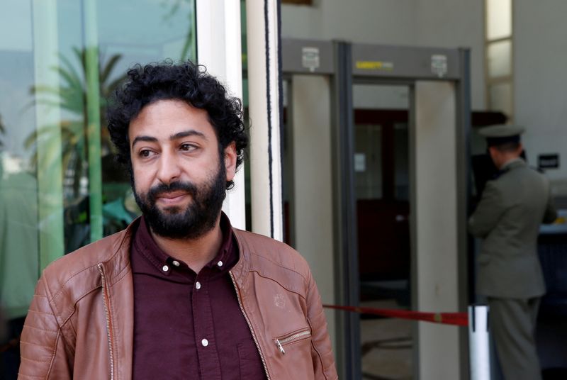 &copy; Reuters. La justice marocaine a condamné lundi le journaliste Omar Radi à six ans de prison pour viol et espionnage, des accusations qu'il rejette et qui suscitent l'inquiétude des organisations de défense des droits humains. /Photo d'archives/REUTERS/Youssef 