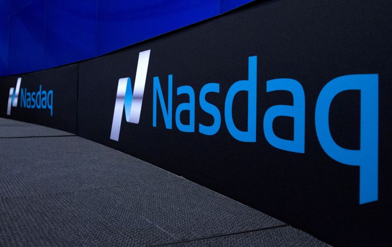 &copy; Reuters. FILE PHOTO: The Nasdaq logo is displayed at the Nasdaq Market site in New York September 2, 2015. REUTERS/Brendan McDermid/File Photo