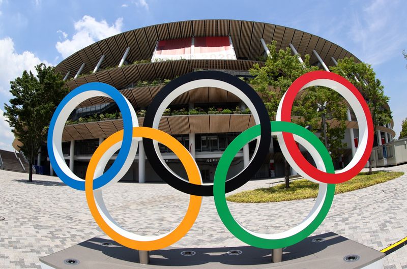 © Reuters. Vista general de los Anillos Olímpicos fuera del Estadio Nacional, la sede principal de los Juegos Olímpicos de Tokio 2020, Tokio, Japón, 20 julio 2021.
REUTERS/Kim Kyung-Hoon