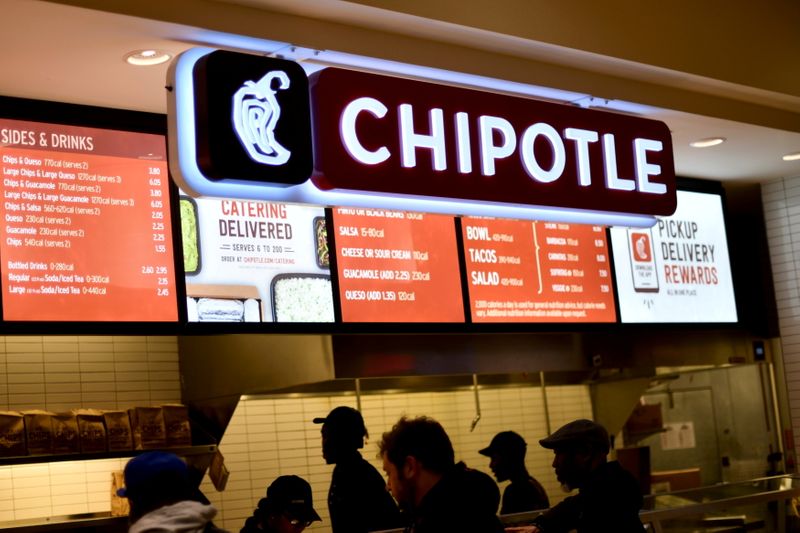 Chipotle says higher beef, freight costs will eat up menu price hikes