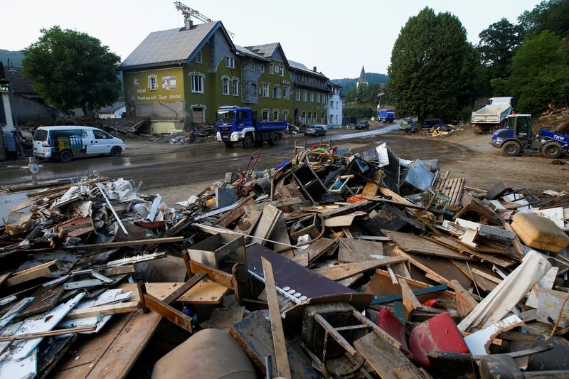 &copy; Reuters. Debris are seen in an area affected by floods caused by heavy rainfalls in Schuld, Germany, July 20, 2021. REUTERS/Thilo Schmuelgen