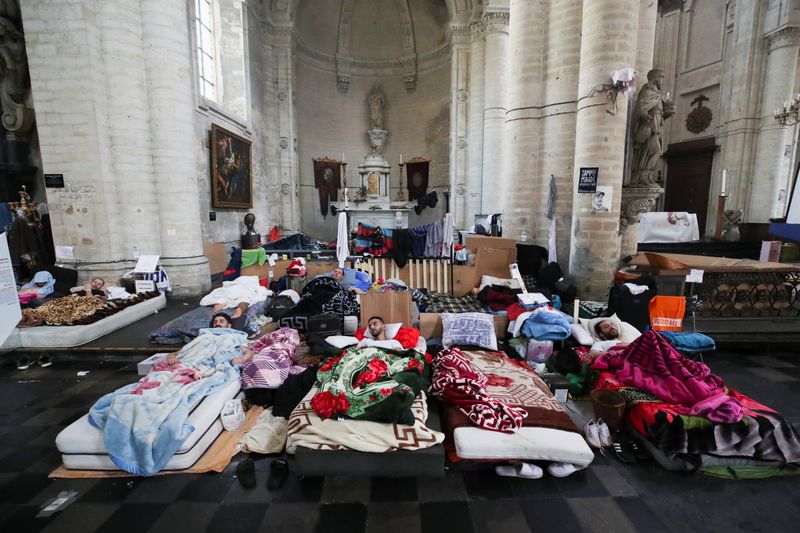 Migrants' hunger strike puts Belgian government in danger