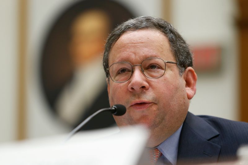 &copy; Reuters. FILE PHOTO: Comcast Executive Vice President David Cohen testifies about the proposed merger of Comcast and Time Warner Cable, before a hearing of the U.S. House Judiciary Committee on Capitol Hill in Washington May 8, 2014. REUTERS/Jonathan Ernst 