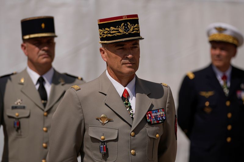 &copy; Reuters. Le général Thierry Burkhard (en photo) prend jeudi ses fonctions de chef d'état-major des armées françaises en remplacement du général François Lecointre, qui occupait le poste depuis 2017 et avait demandé il y a plusieurs mois au chef de l'Etat,