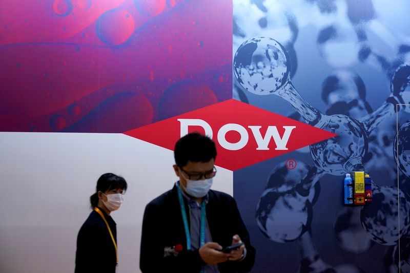 &copy; Reuters. FILE PHOTO: A Dow sign is seen at the third China International Import Expo (CIIE) in Shanghai, China November 5, 2020. REUTERS/Aly Song/File Photo