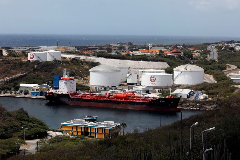 &copy; Reuters. FILE PHOTO: A crude oil tanker is docked at Isla Oil Refinery PDVSA terminal in Willemstad on the island of Curacao, February 22, 2019. REUTERS/Henry Romero/File Photo