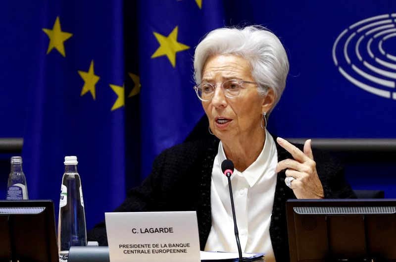 &copy; Reuters. FILE PHOTO: European Central Bank President Christine Lagarde t in Brussels, Belgium February 6, 2020. REUTERS/Francois Lenoir/File Photo