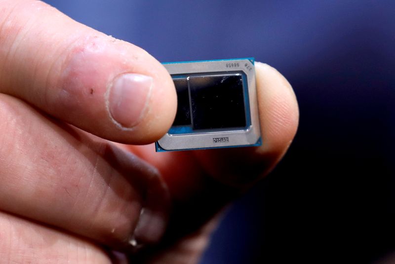 &copy; Reuters. FILE PHOTO: An Intel Tiger Lake chip is displayed at an Intel news conference during the 2020 CES in Las Vegas, Nevada, U.S. January 6, 2020. REUTERS/Steve Marcus/File Photo