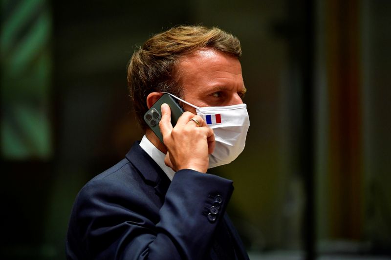 &copy; Reuters. フランスのマクロン大統領（写真）の携帯電話がイスラエル企業が開発したスパイウエア「ペガサス」の標的になっていた可能性があるとの報道を巡り、フランス大統領府の関係者は２２日