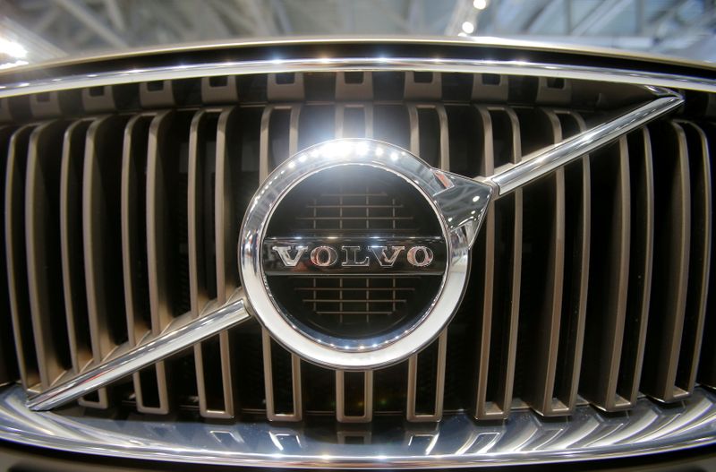 &copy; Reuters. The logo of Volvo is seen on the front grill of a Volvo car at the 2016 Moscow International Auto Salon in Moscow, Russia, August 24, 2016. REUTERS/Maxim Shemetov/File Photo