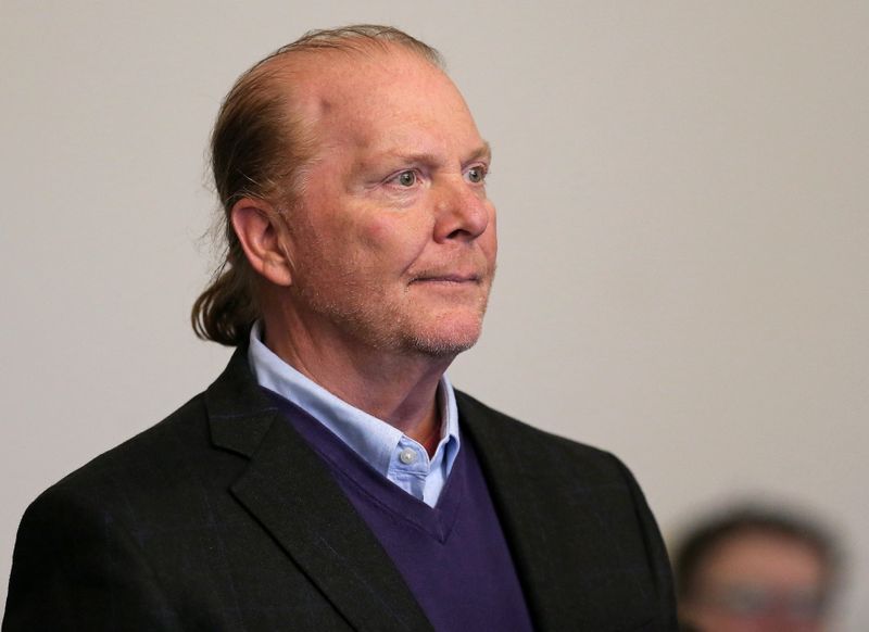Celebrity chef Mario Batali agrees to $600,000 settlement over sexual harassment