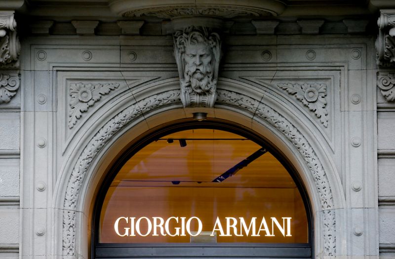 &copy; Reuters. FILE PHOTO: The logo of Italian fashion company Giorgio Armani is seen at a shop in Zurich, Switzerland July 8, 2021.  REUTERS/Arnd Wiegmann/File Photo