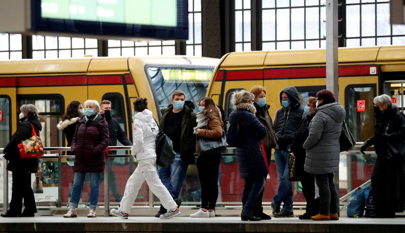 &copy; Reuters. FILE PHOTO: Passengers wear face masks as they wait for an S-Bahn commuter train on the platform at Friedrichstrasse station during lockdown amid the coronavirus disease (COVID-19) pandemic, in Berlin, Germany February 5, 2021. REUTERS/Fabrizio Bensch/Fil