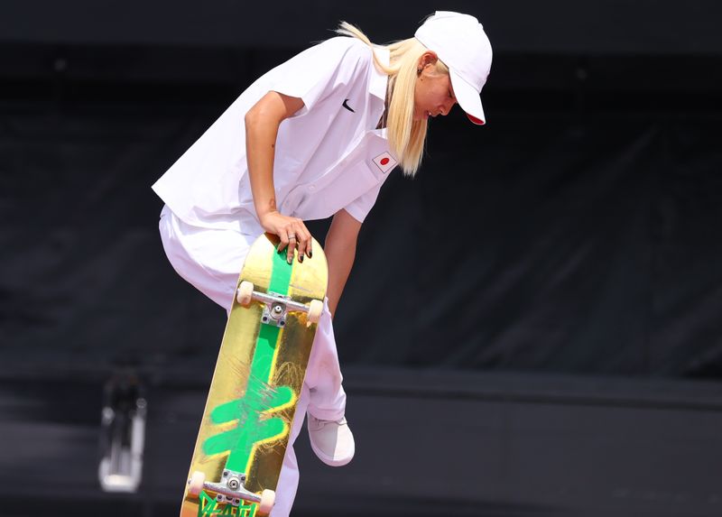 &copy; Reuters.  Jul 26, 2021. 
Foto del lunes de la japonesa Aori Nishimura en acción en una e las pruebas de skate de los Juegos de Tokio. 
 REUTERS/Lucy Nicholson