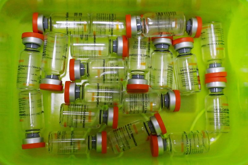 &copy; Reuters. 中国のシノバック・バイオテック（科興控股生物化学）製の新型コロナウイルスワクチン接種により得られる抗体は、２回目の接種後６カ月頃に基準値を下回る傾向にあるものの、３回目の