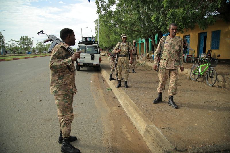 &copy; Reuters. أفراد من القوات الخاصة لأقليم أمهرة الإثيوبي - صورة من أرشيف رويترز. 