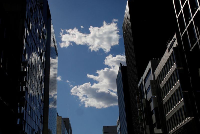 &copy; Reuters. 日銀が２７日発表した６月の企業向けサービス価格指数は、前年比で１．４％上昇した。写真は２０１７年２月、都内で撮影（２０２１年　ロイター／Toru Hanai）