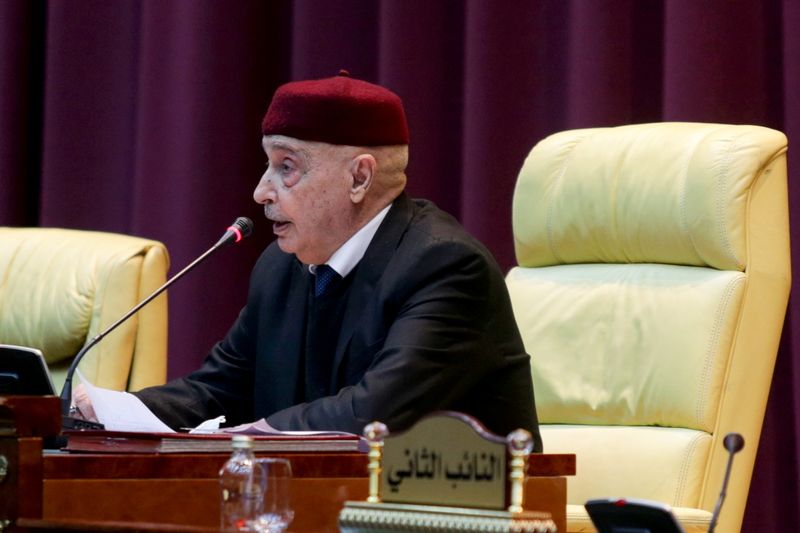 &copy; Reuters. عقيلة صالح رئيس مجلس النواب الليبي يحضر جلسة في مقره في سرت في ليبيا يوم 8 مارس آذار 2021. تصوير: عصام عمران الفيتوري - رويترز.