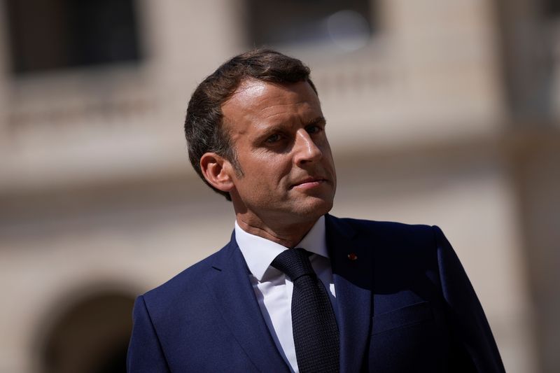 &copy; Reuters. Emmanuel Macron a reconnu mercredi lors d'un discours à Papeete la "dette" de la France à l'égard de la Polynésie française et promis la transparence sur les essais nucléaires menés dans l'archipel jusqu'en 1996, s'engageant à renforcer le soutien
