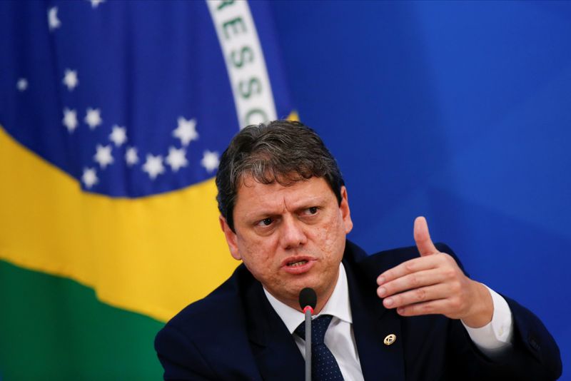 &copy; Reuters. Ministro da Infraestrutura, Tarcisio Freitas.  22/4/2020. REUTERS/Ueslei Marcelino