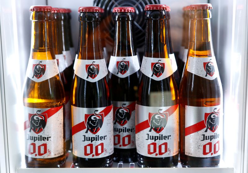&copy; Reuters. FILE PHOTO: Non-alcoholic Jupiler beer bottles are seen at the headquarters of Anheuser-Busch InBev in Leuven, Belgium February 28, 2019.  REUTERS/Francois Lenoir/File Photo